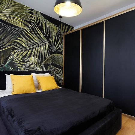 W&K Apartments - Gold Suite - Faktura Vat, Parking Кошалін Екстер'єр фото