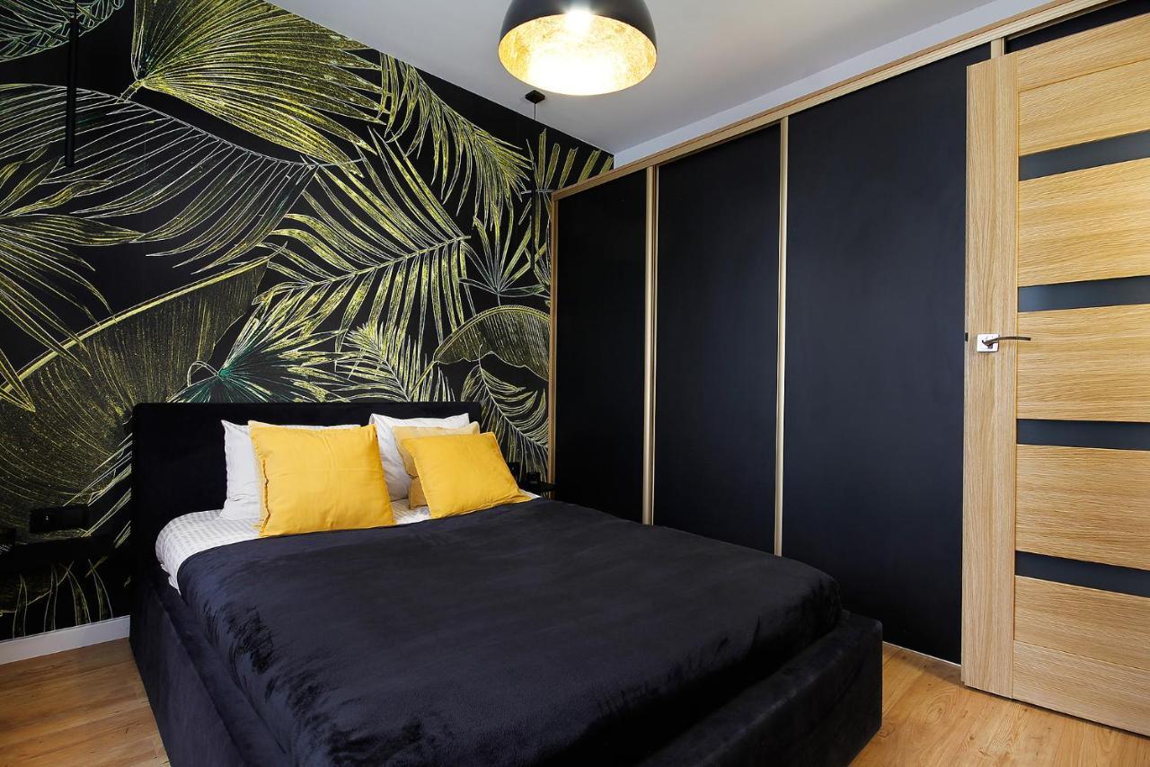 W&K Apartments - Gold Suite - Faktura Vat, Parking Кошалін Екстер'єр фото