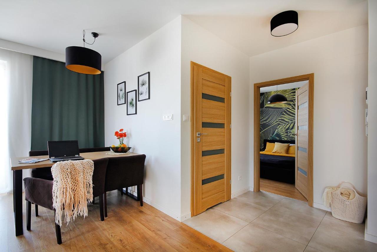 W&K Apartments - Gold Suite - Faktura Vat, Parking Кошалін Екстер'єр фото