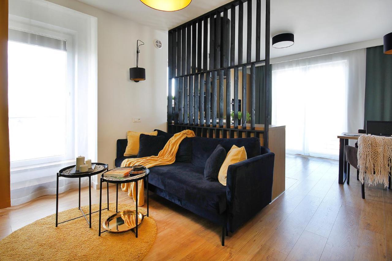 W&K Apartments - Gold Suite - Faktura Vat, Parking Кошалін Екстер'єр фото