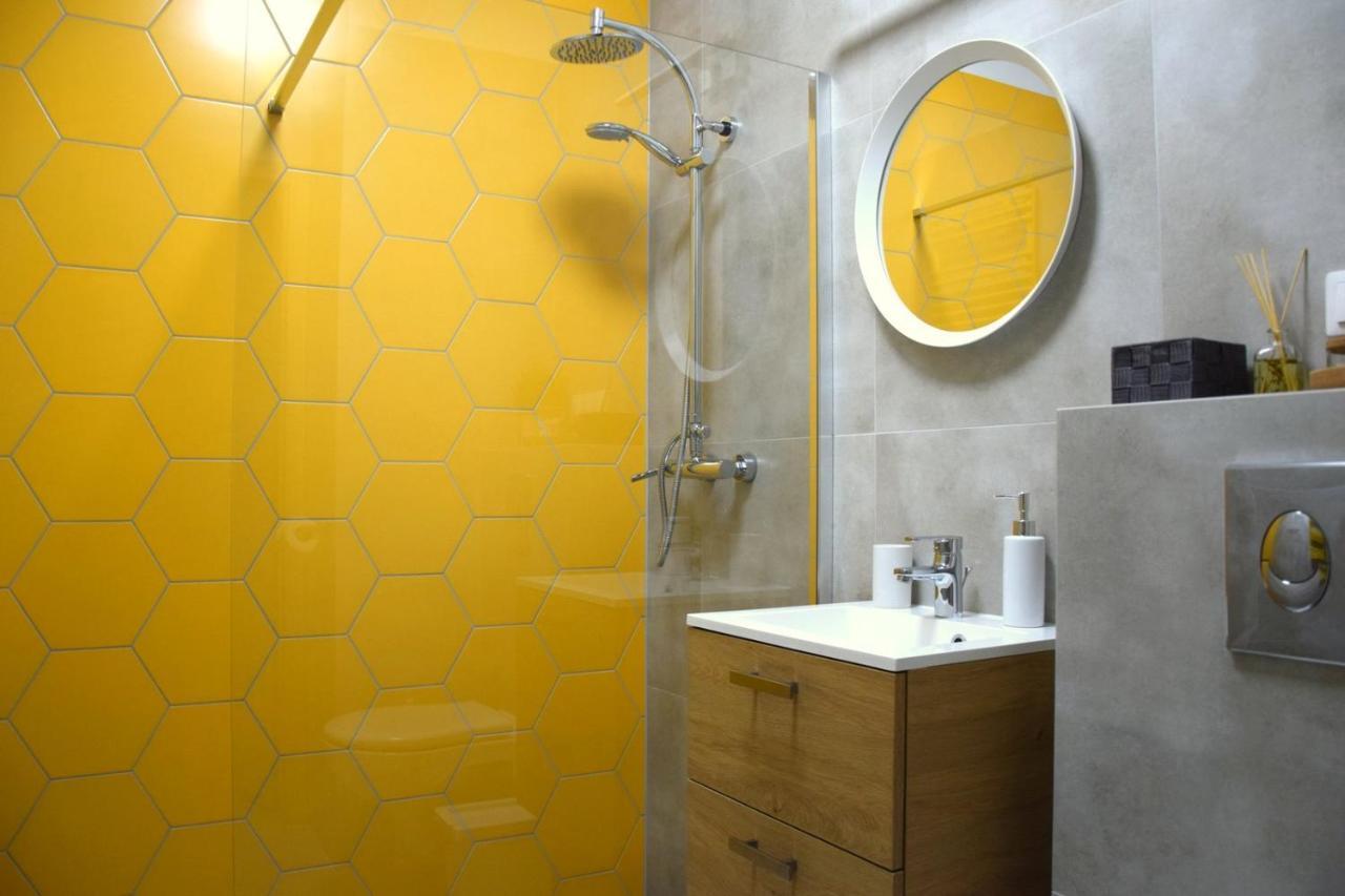 W&K Apartments - Gold Suite - Faktura Vat, Parking Кошалін Екстер'єр фото