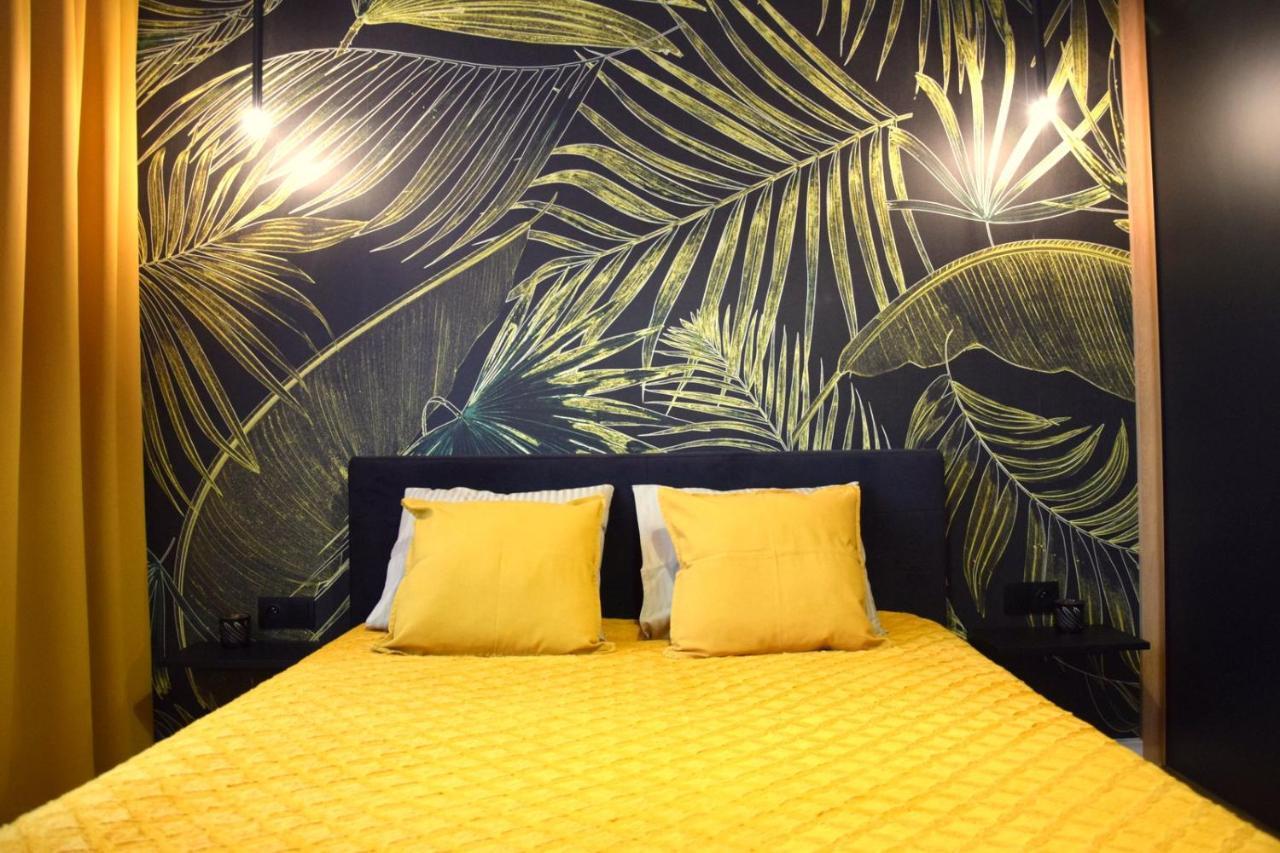 W&K Apartments - Gold Suite - Faktura Vat, Parking Кошалін Екстер'єр фото